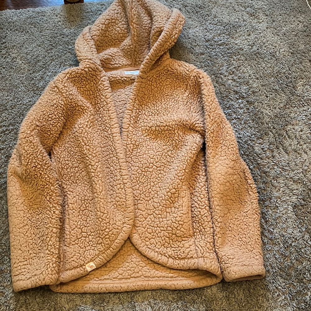 Abercrombie kids fluffy pull over